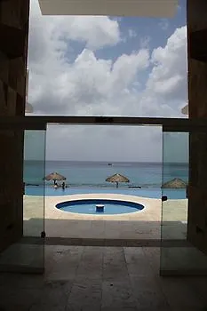 ホテル Peninsula Grand コスメル メキシコ